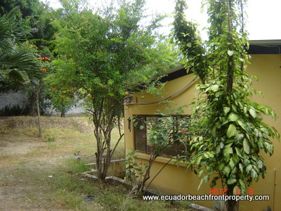waterfront real estate in Ecuador